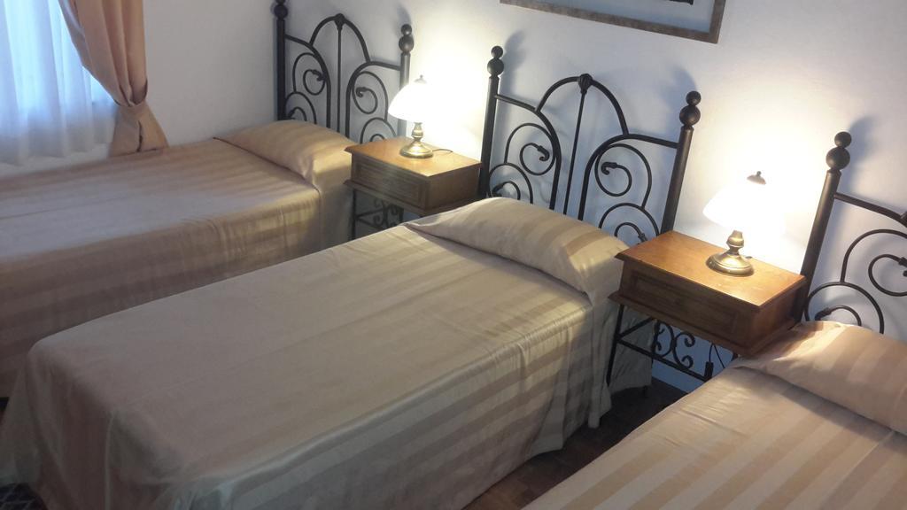 Ege Hotel Bozcaada Island Habitación foto