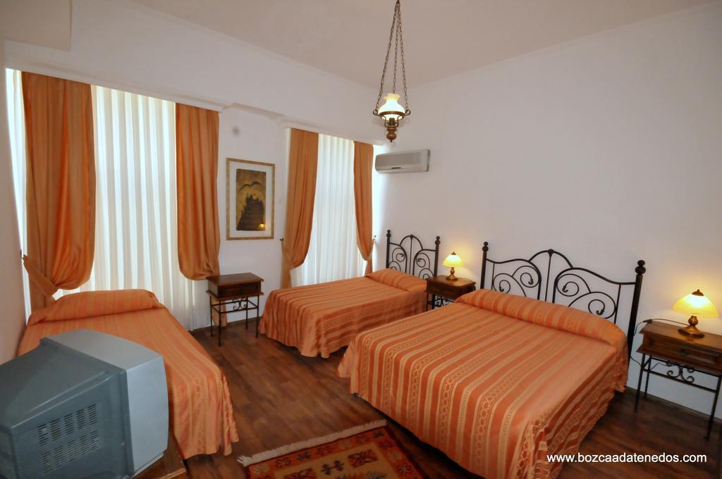 Ege Hotel Bozcaada Island Habitación foto